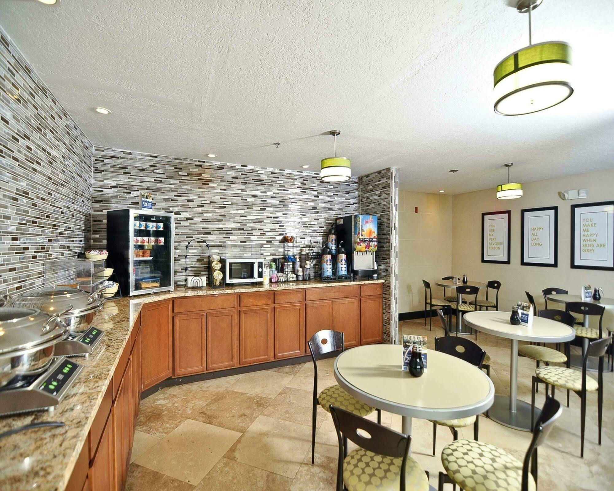 Best Western Norwalk Exterior foto